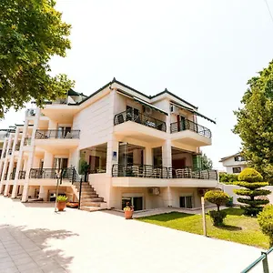 3* Hotel de apartamente Stefanidis Platani